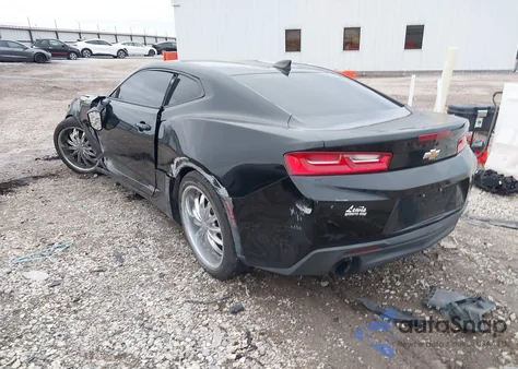 2016 Chevrolet Camaro 1Lt z USA, uszkodzony, nr VIN 1G1FB1RS5G0142510